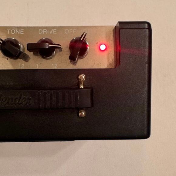 Fender MD-20 Mini Deluxe Travel Practice Amplifier Black No Cord Tested/Works - Picture 3 of 5